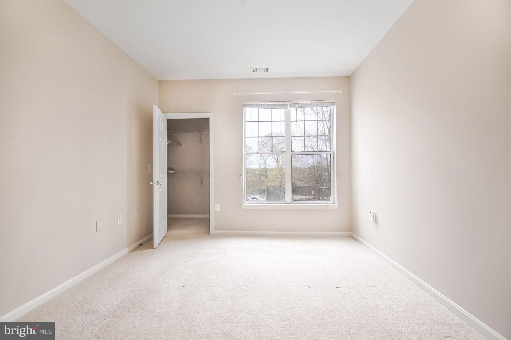 FAIRFAX RIDGE CONDOS - Residential