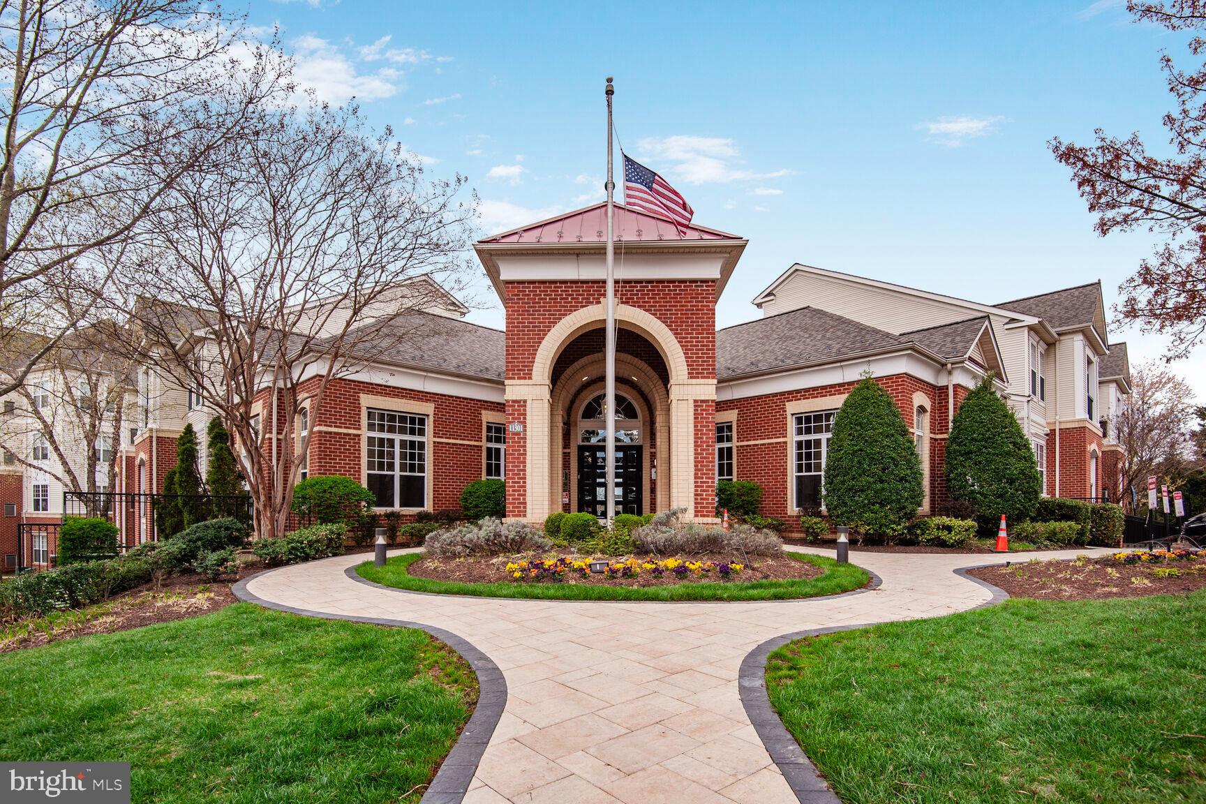 FAIRFAX RIDGE CONDOS - Residential