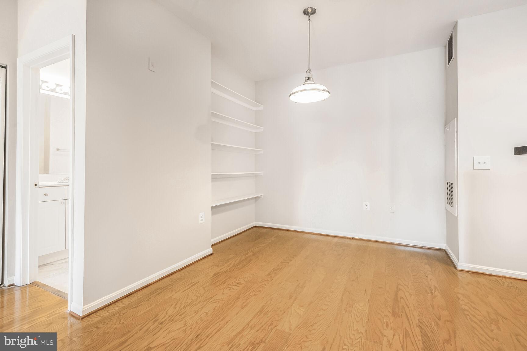 FAIRFAX RIDGE CONDOS - Residential