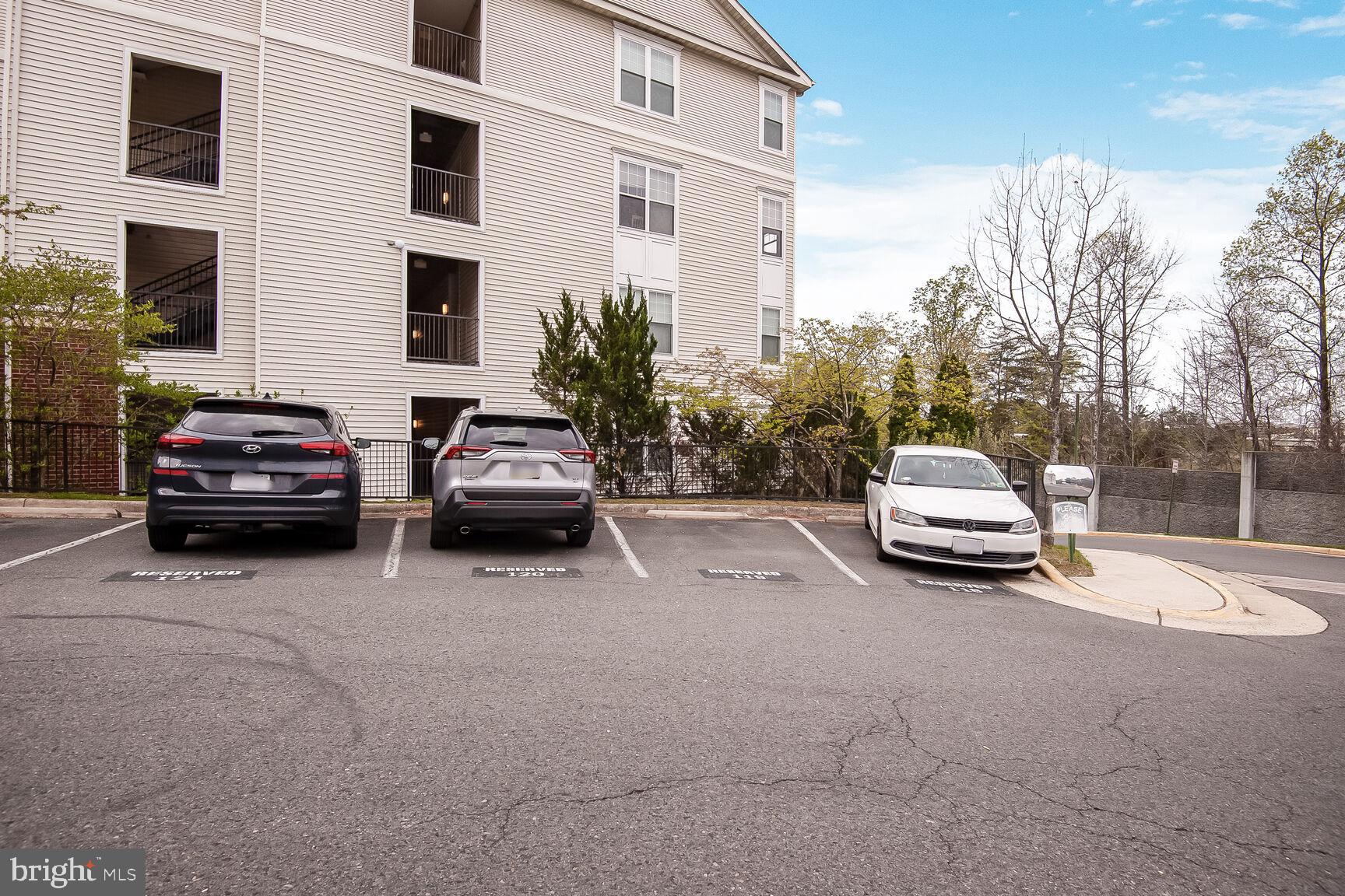 FAIRFAX RIDGE CONDOS - Residential