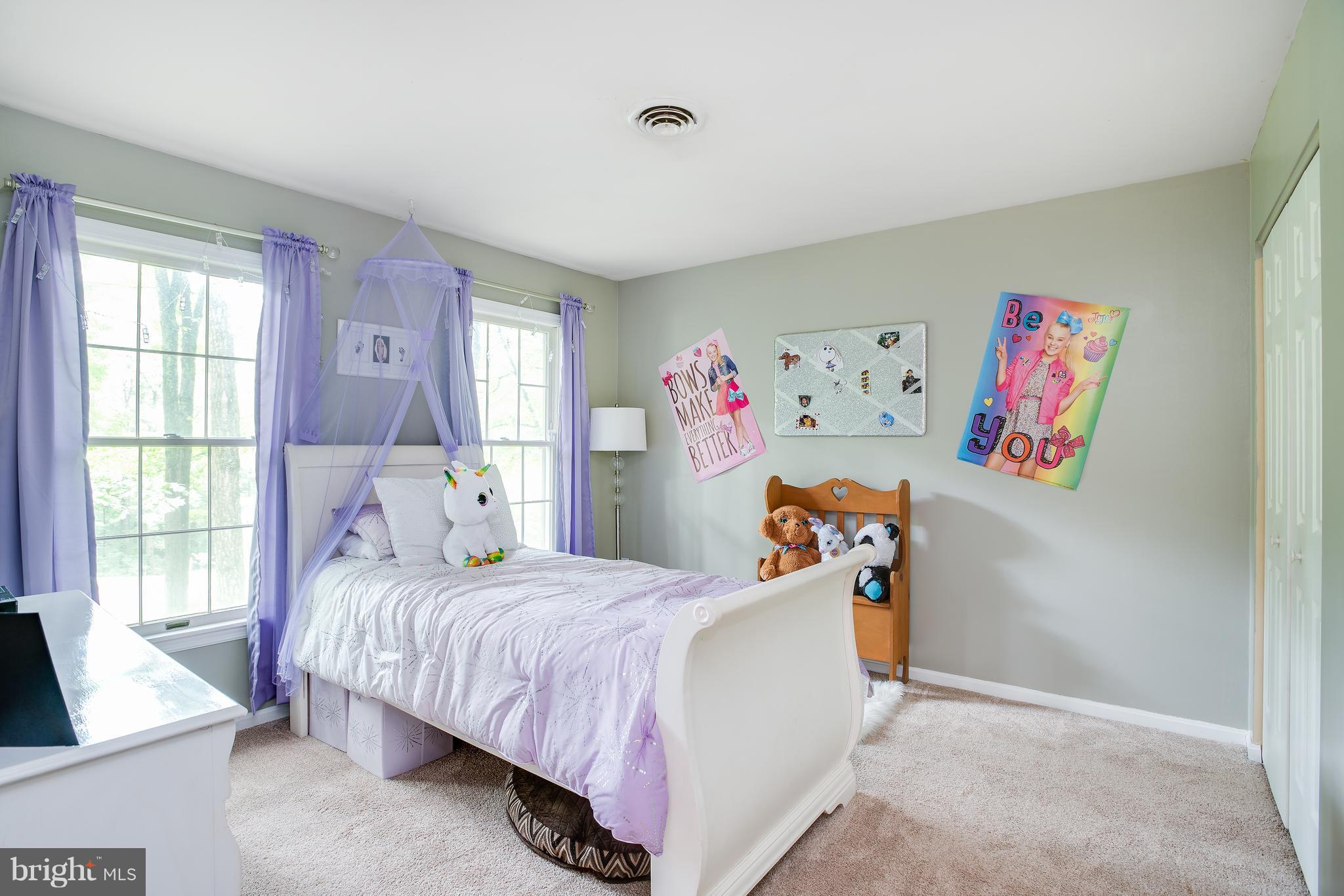 SHERWOOD FOREST - Residential