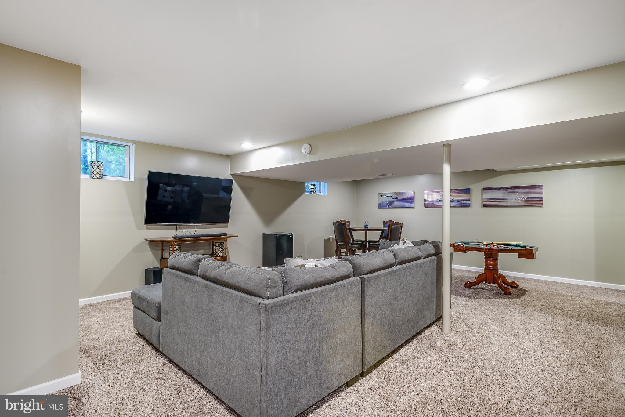 SHERWOOD FOREST - Residential