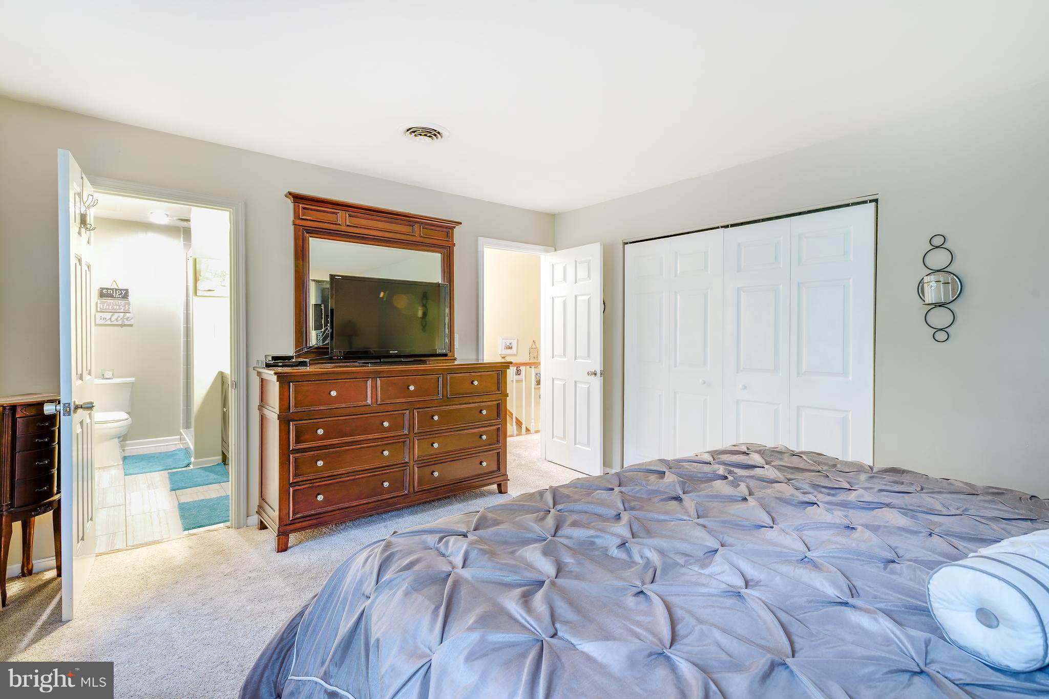 SHERWOOD FOREST - Residential