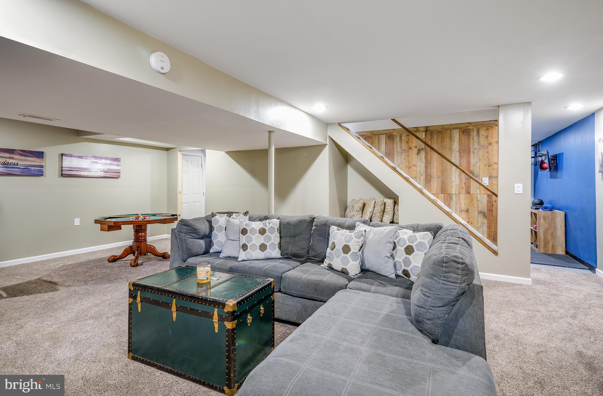 SHERWOOD FOREST - Residential