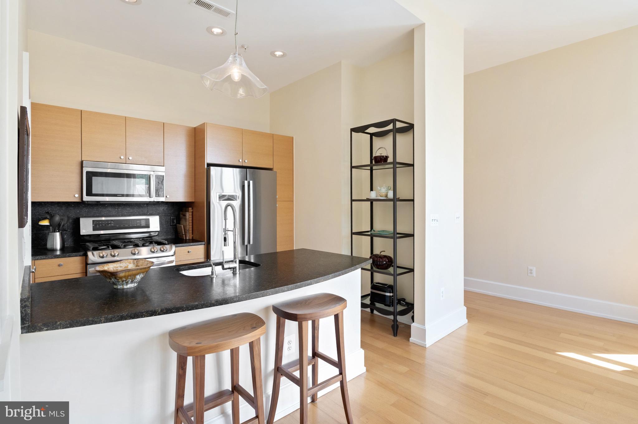 2516 Q STREET NW C201