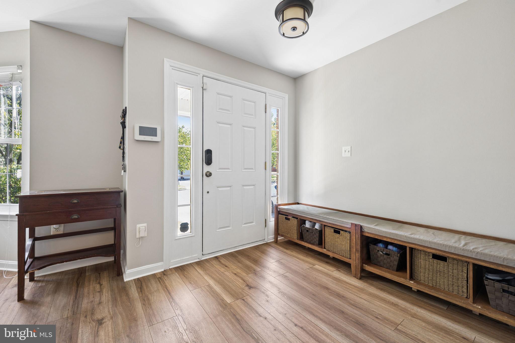 830 WOODCREST LOOP