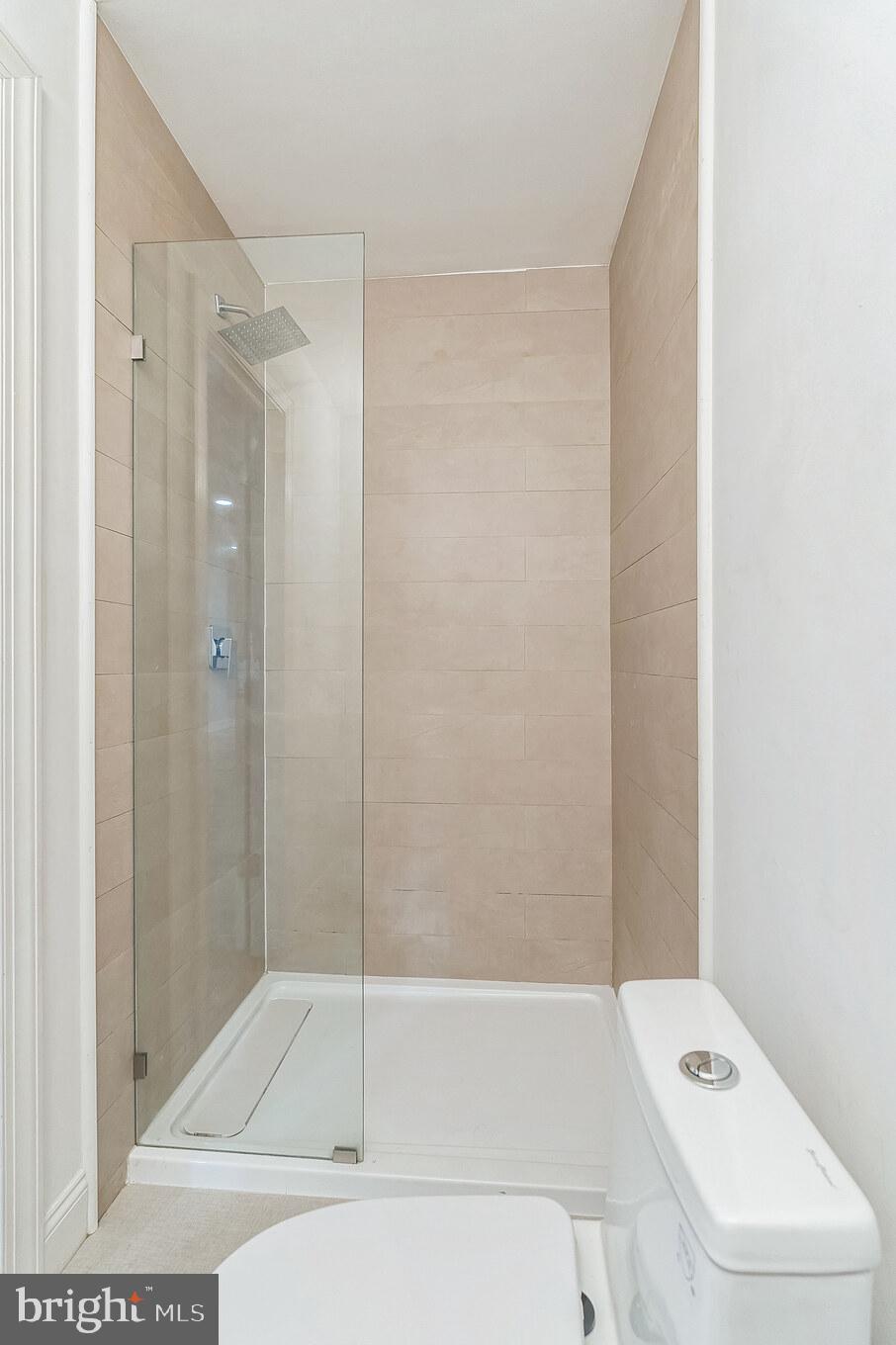 LITTLE ITALY - Commercial Sale