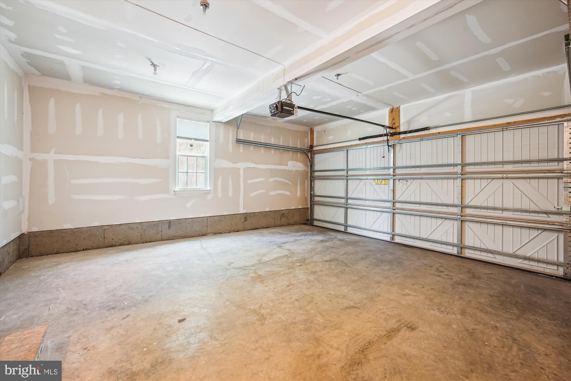 GREENBELT STATION - Residential Lease