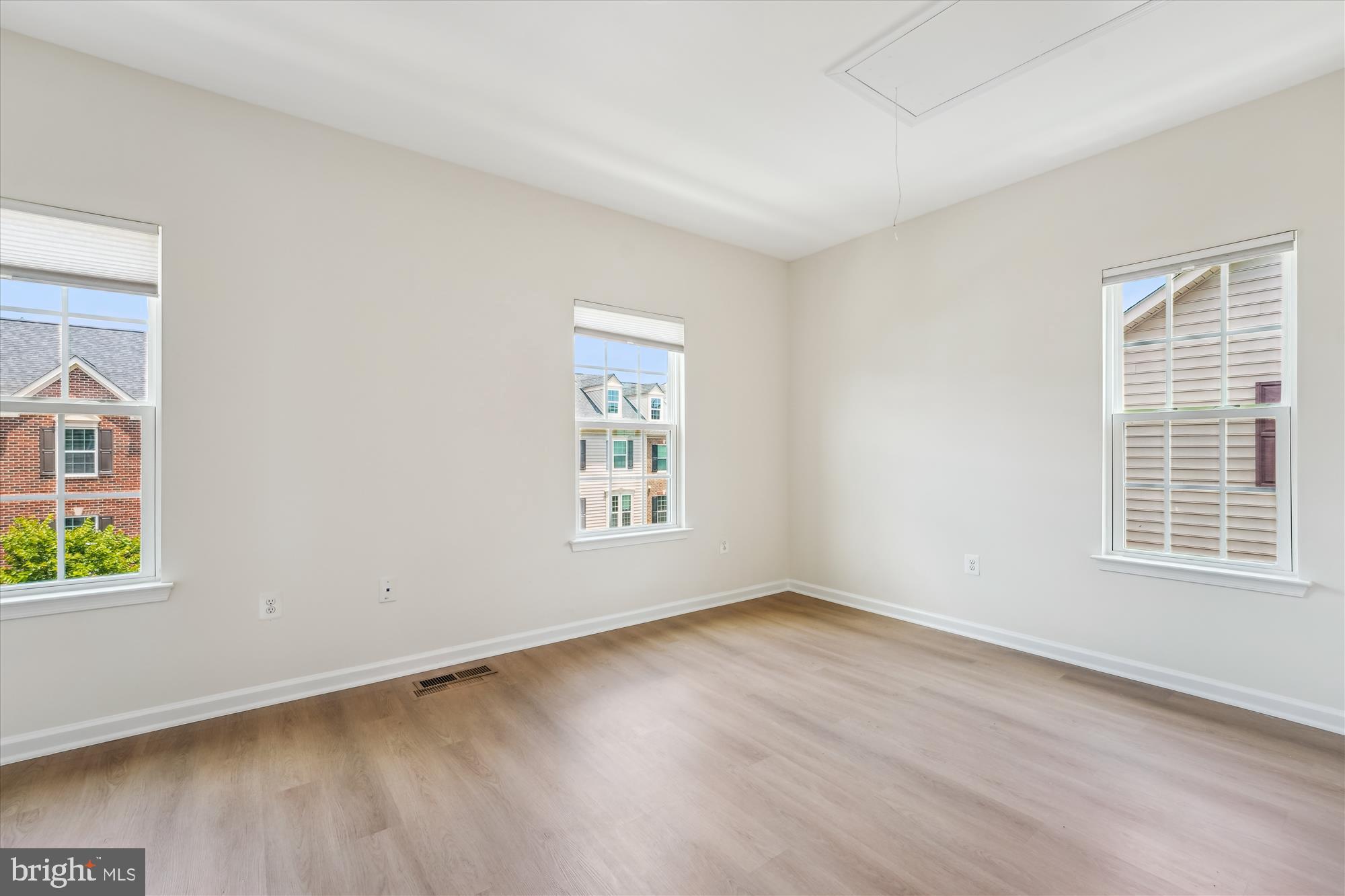 GREENBELT STATION - Residential Lease