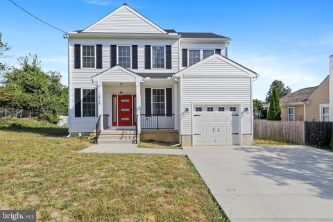 Photo of 1924 Rosemore Avenue, WOODBURY, NJ 08096 (MLS # NJGL2062720)