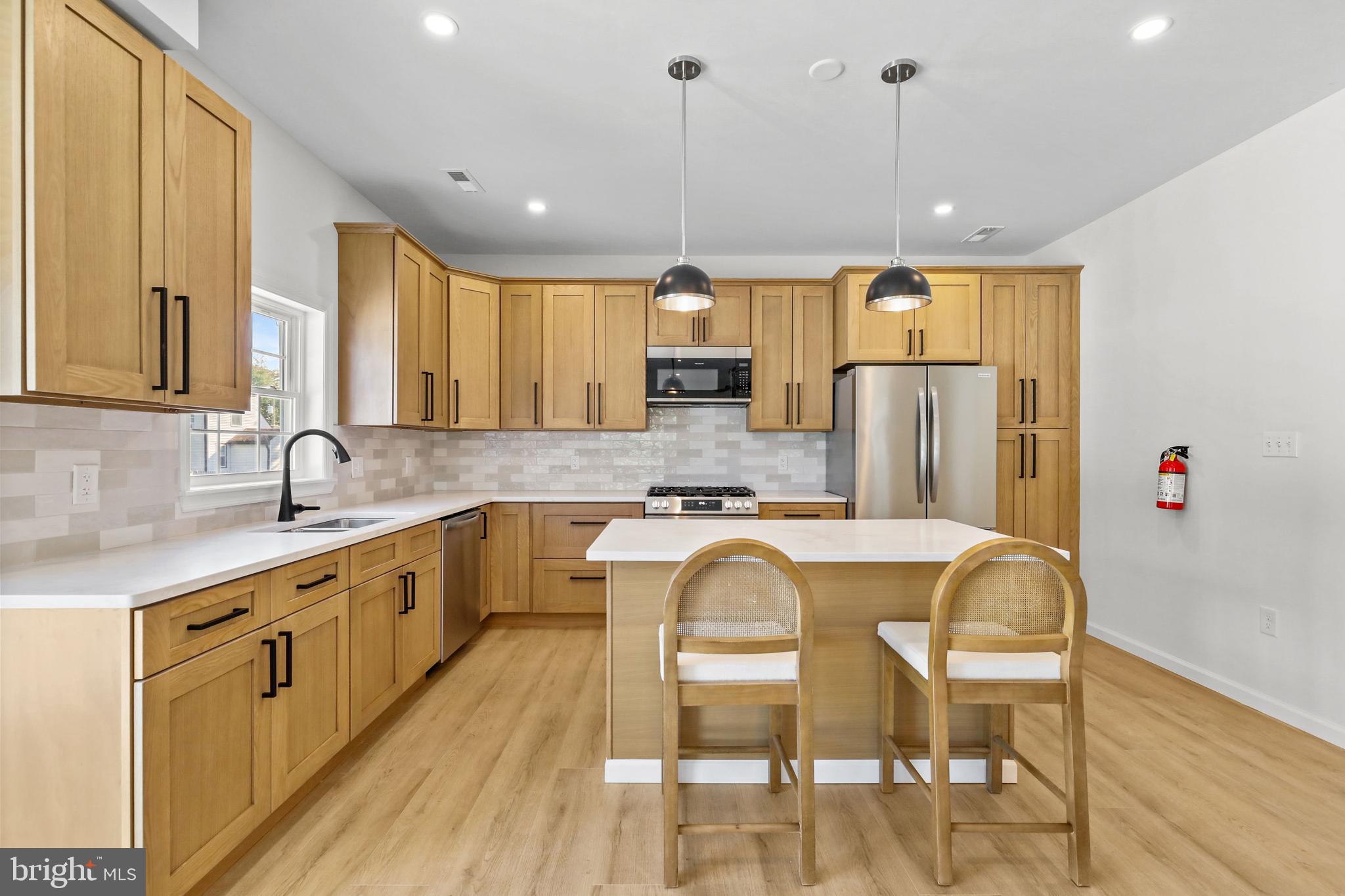 1924 ROSEMORE AVENUE