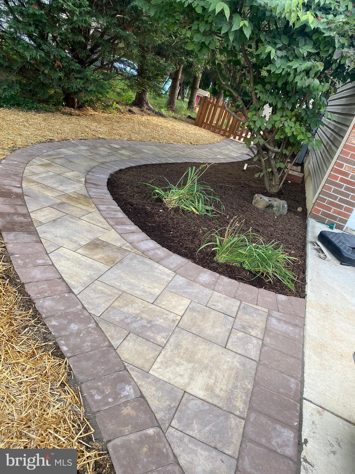 BRENTWOOD PARK - Residential