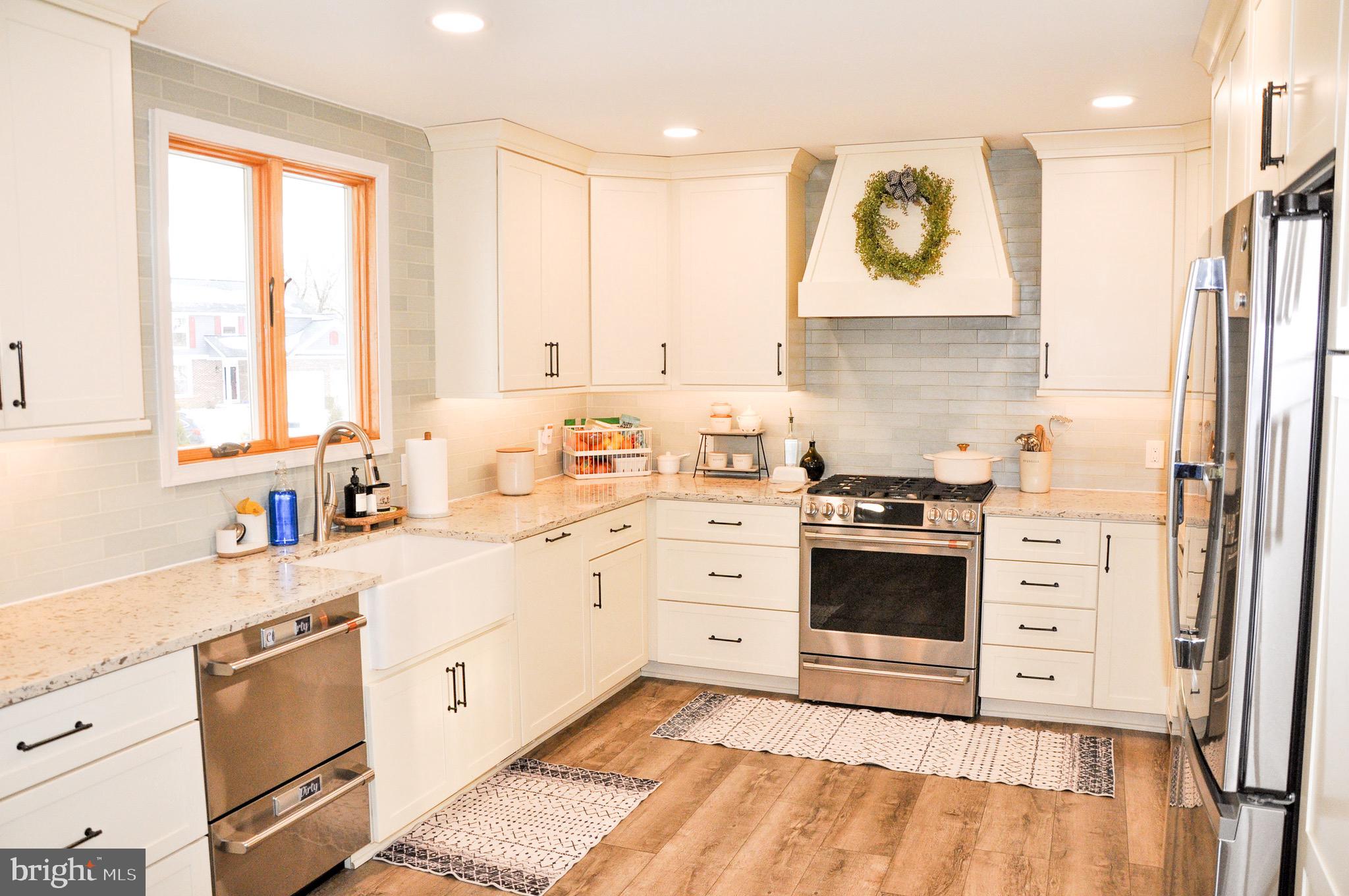 BRENTWOOD PARK - Residential