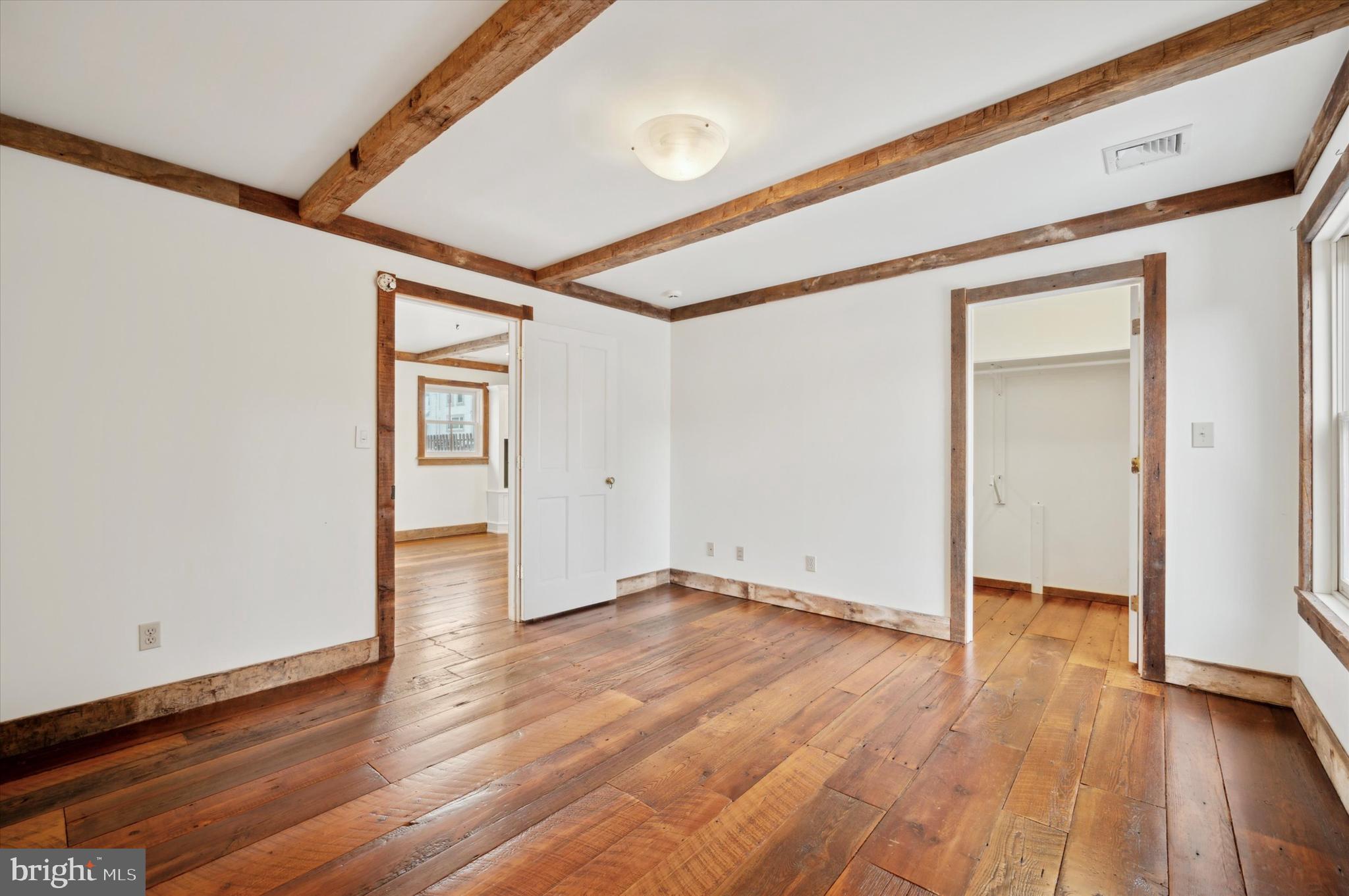 GLADWYNE - Residential