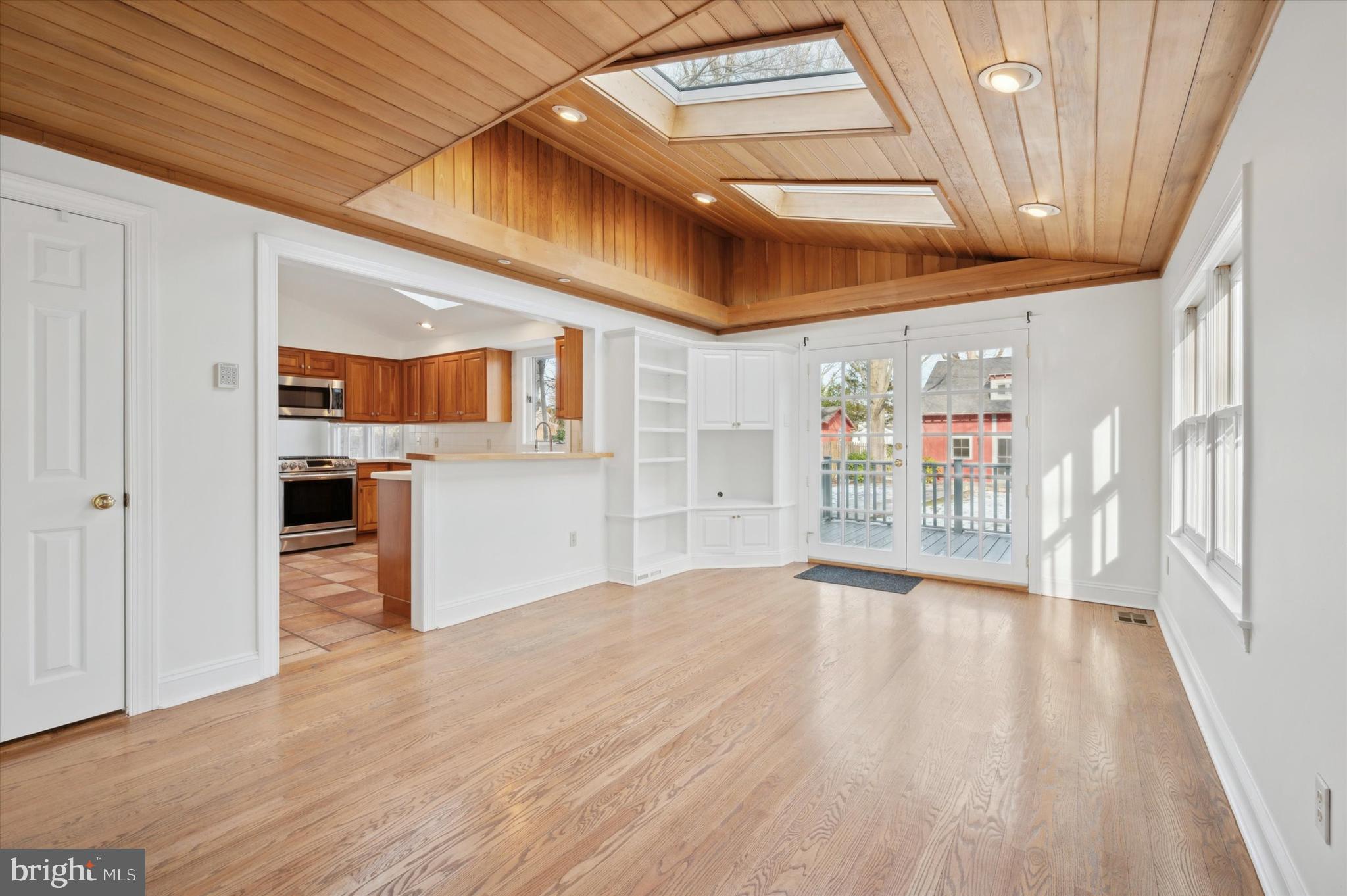 GLADWYNE - Residential