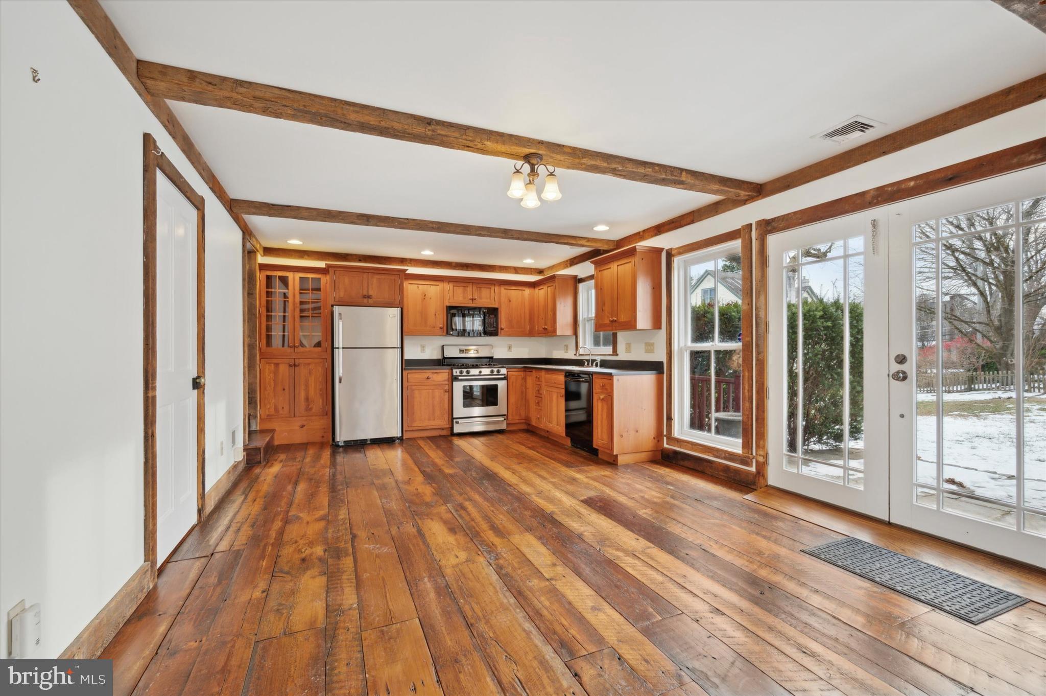 GLADWYNE - Residential