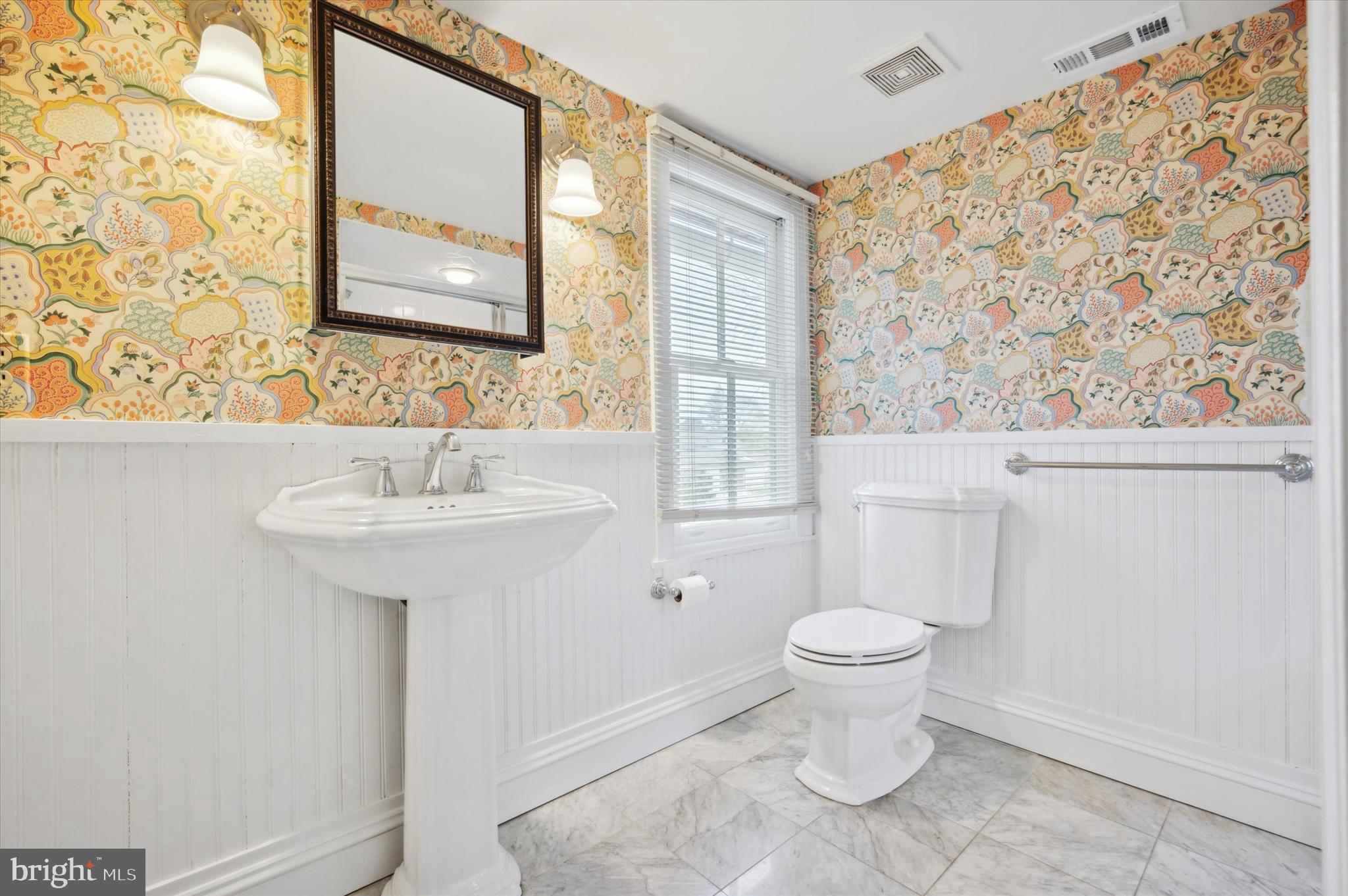 GLADWYNE - Residential