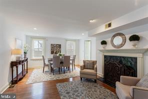 GLADWYNE - Residential