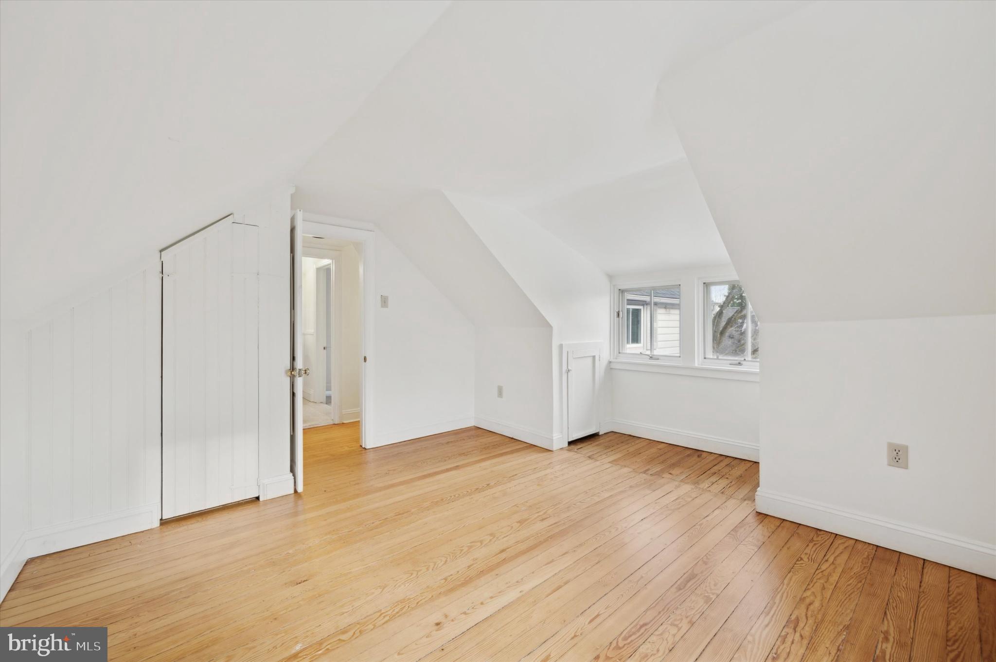 GLADWYNE - Residential