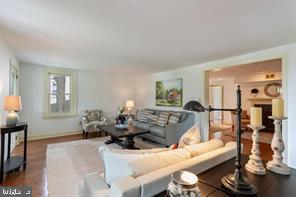 GLADWYNE - Residential