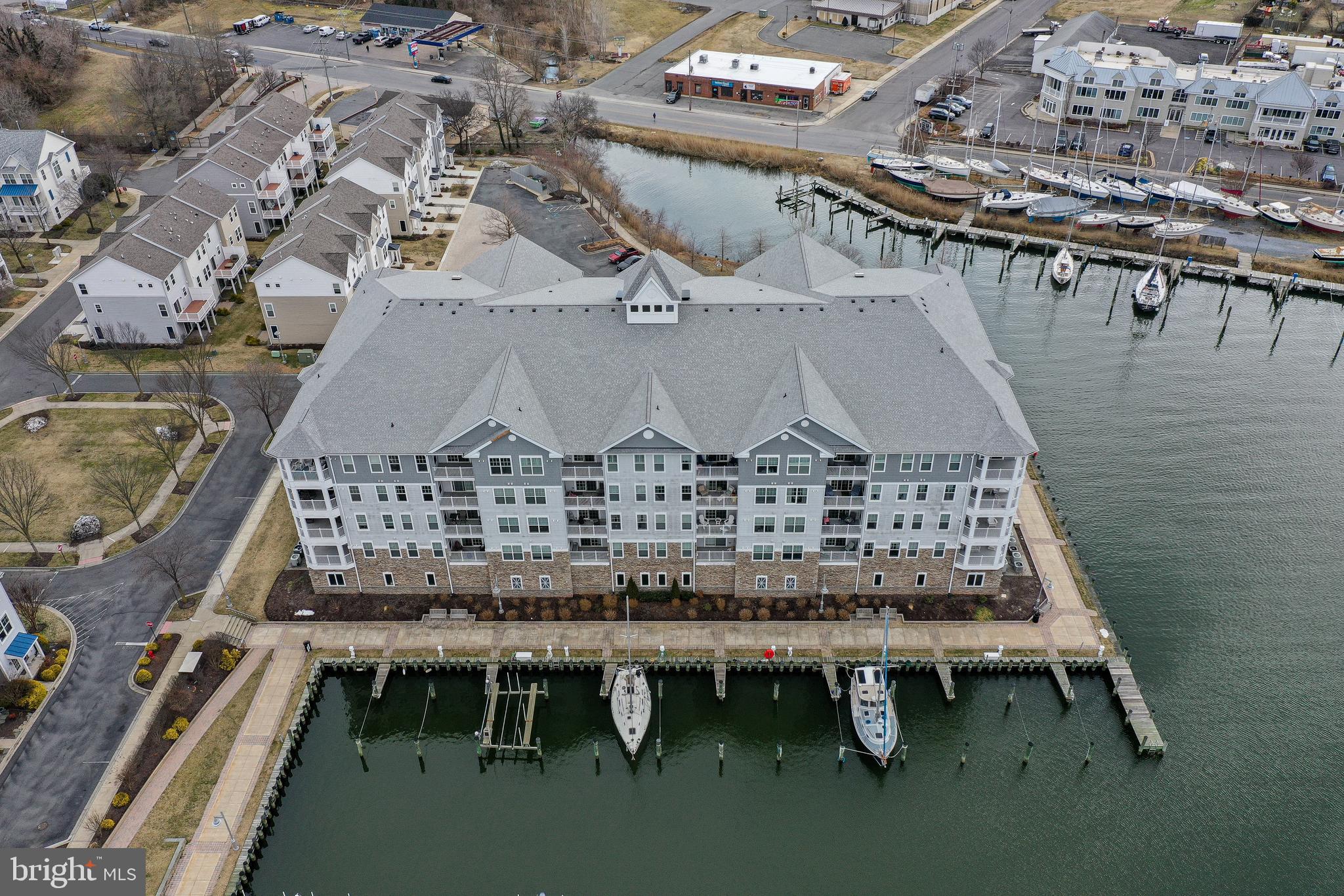 DEEP HARBOR - Residential