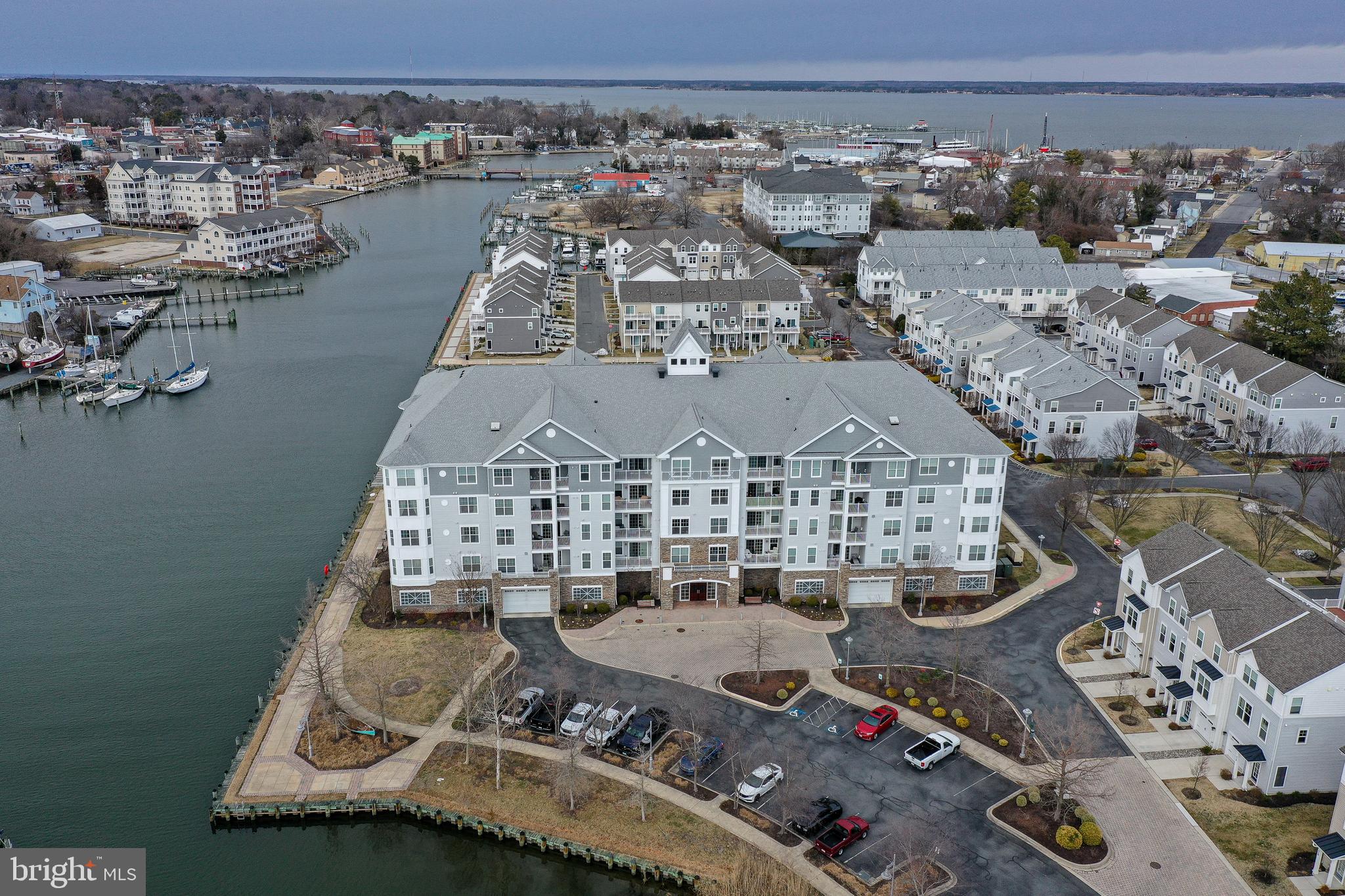 DEEP HARBOR - Residential