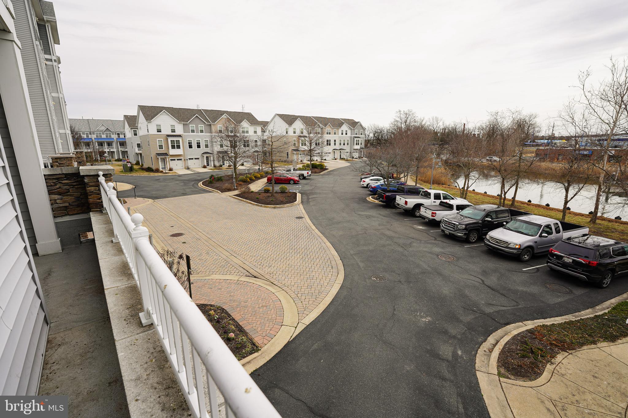 DEEP HARBOR - Residential