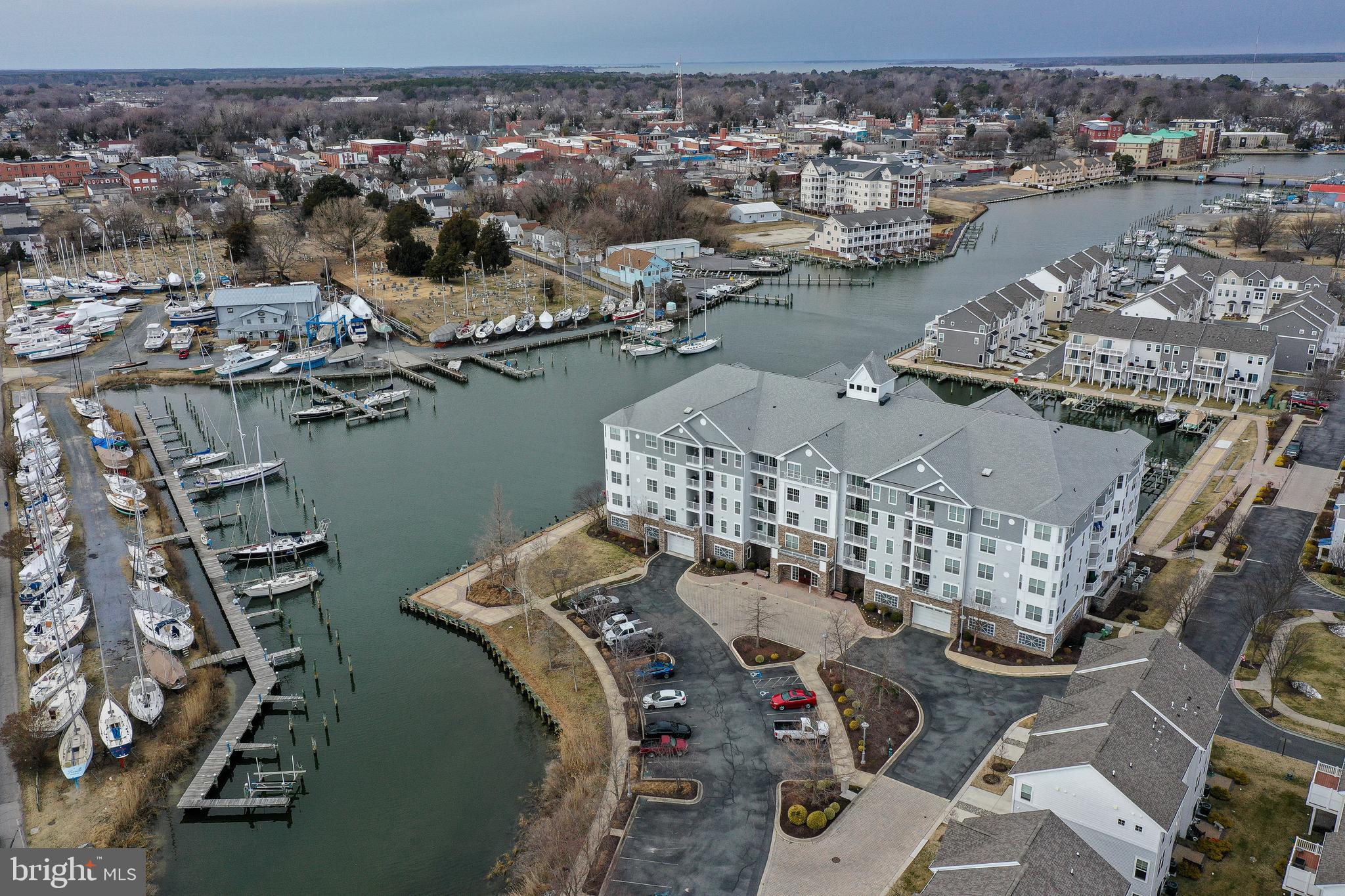 DEEP HARBOR - Residential