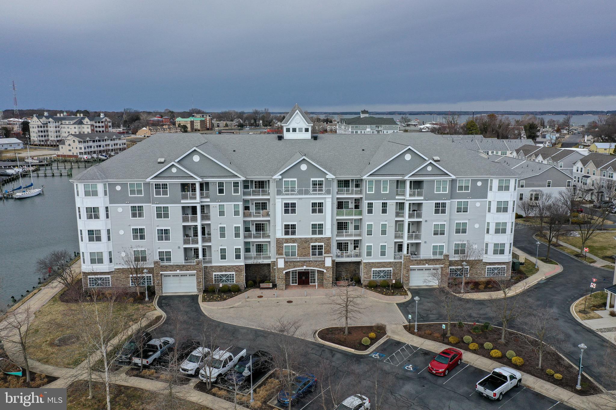 DEEP HARBOR - Residential