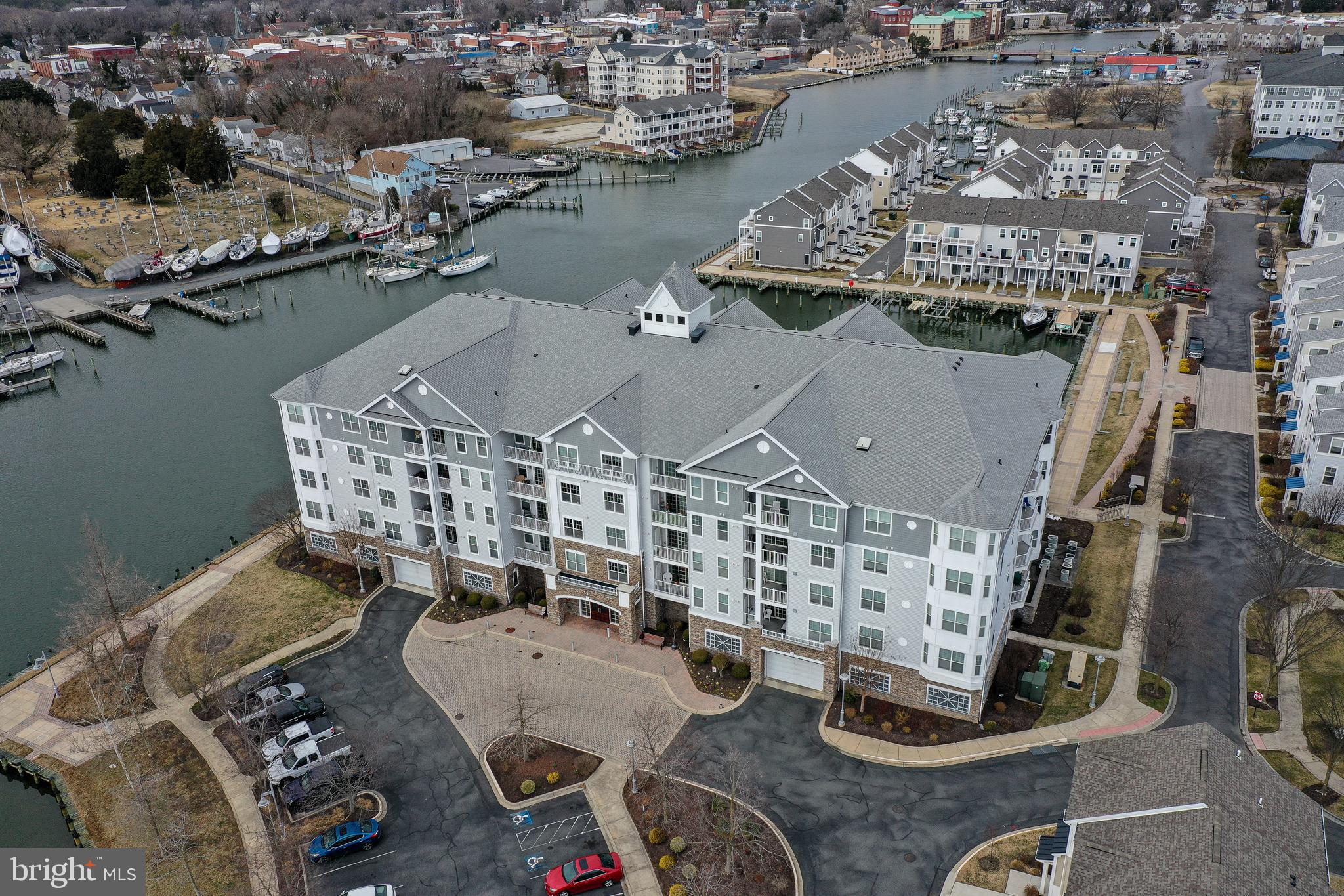 DEEP HARBOR - Residential