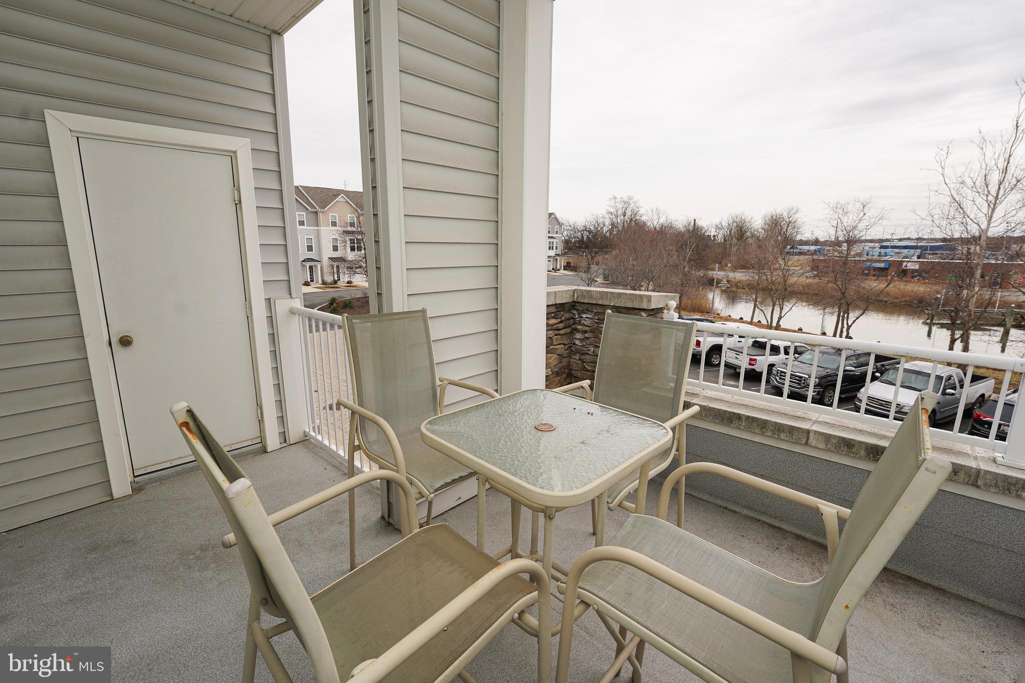 DEEP HARBOR - Residential