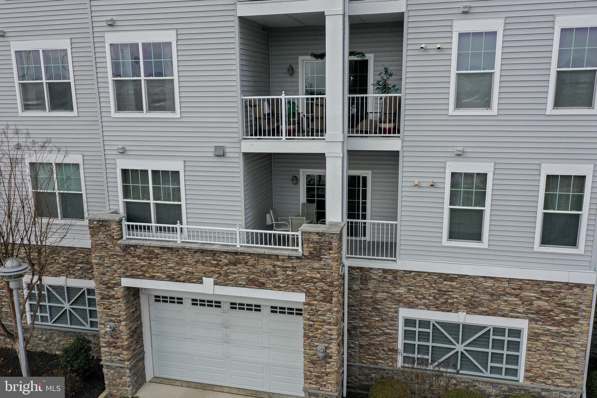 DEEP HARBOR - Residential