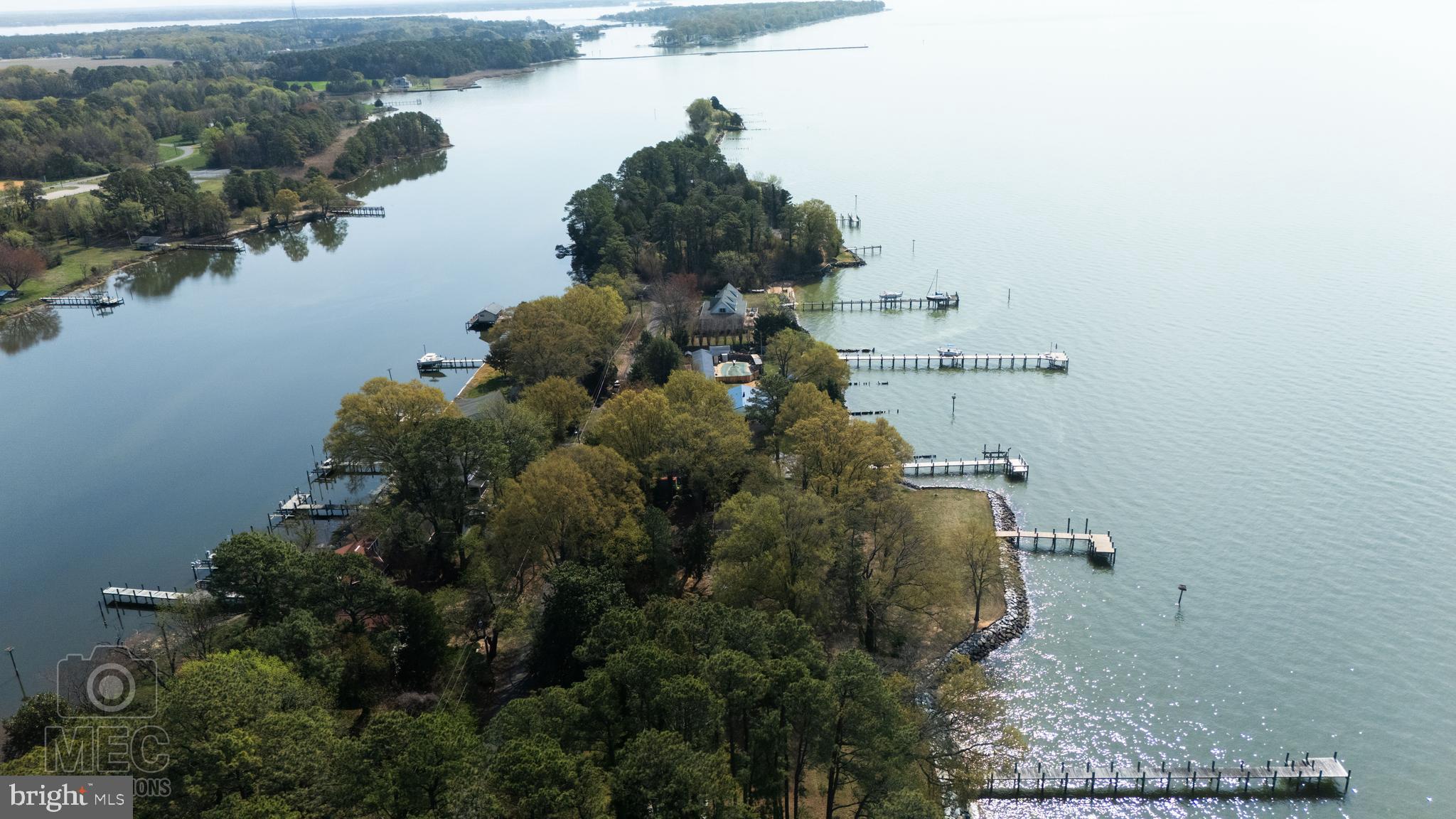 WOODLAND POINT SUB - Residential