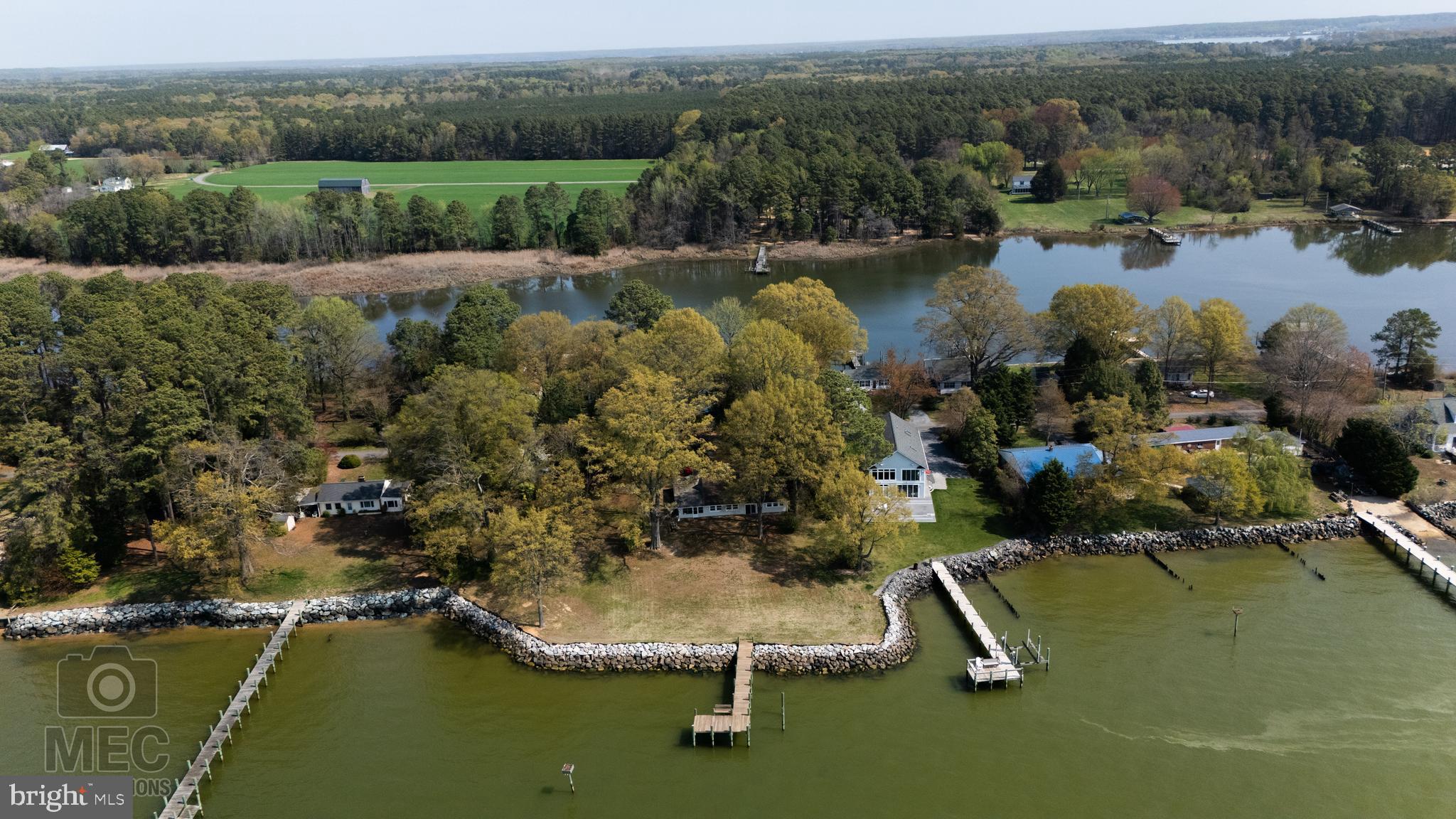 WOODLAND POINT SUB - Residential