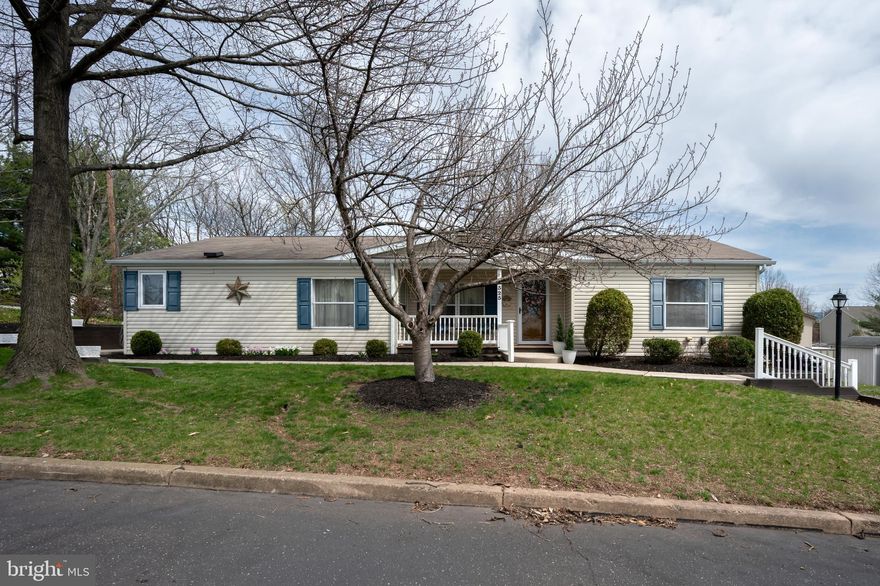 Enjoy Easy Living in this 3 Bedroom 2 Bath Ranch In Desirable Hidden Springs. Adjacent to Lovely Peaceful Park.  Open Floor Plan. Vaulted Ceilings. Living Room With Wood Burning Fireplace. Formal Dining Room. Primary Bedroom With Lovely Bath and Walk In Closet. Convenient Laundry Off Large Eat In Kitchen. 2 Additional Bedrooms Offer Versatile Use. Could Be Used as Office/Den/Sewing Room.  Enjoy Clubhouse Pool, Exercise Room, Billiard Room, Game Room, Exercise Room, Meeting Room, Library , Party Room and Walking Path. Conveniently located to 309.