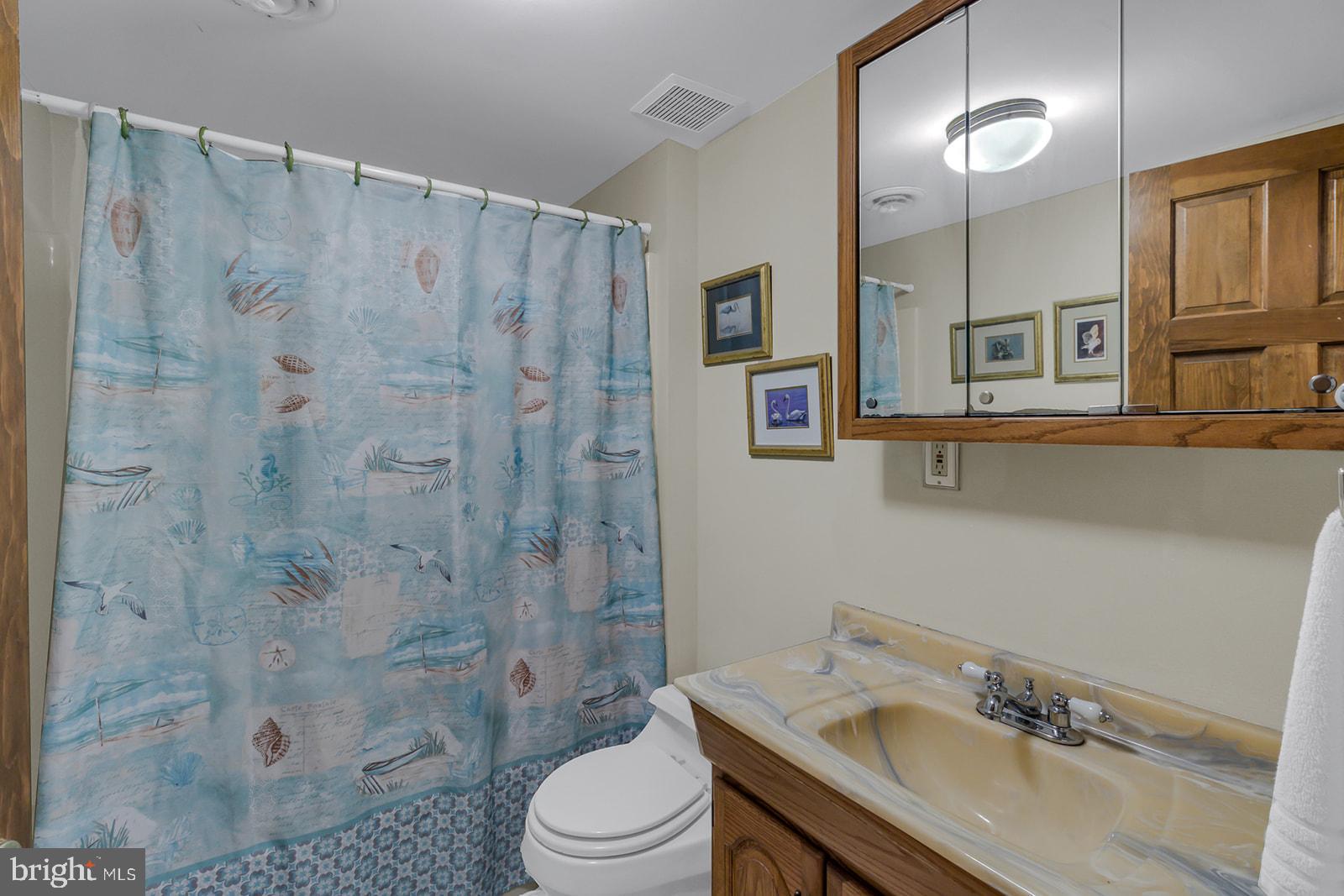 BAY HARBOR ESTATES - Residential