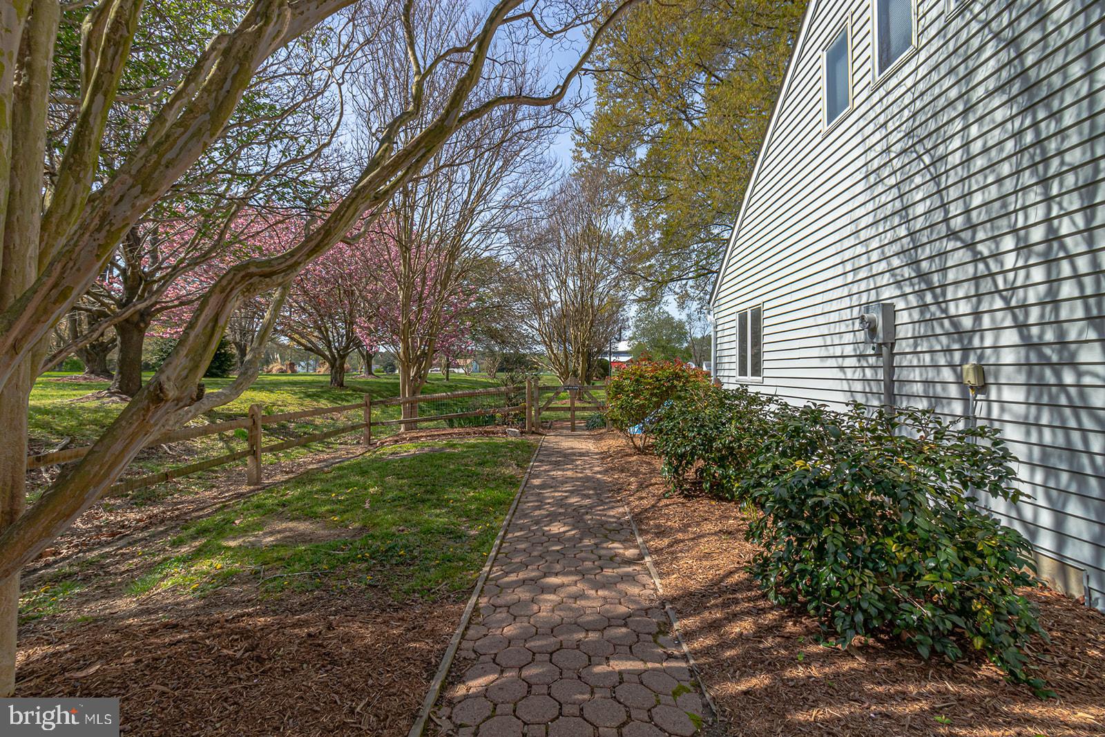 BAY HARBOR ESTATES - Residential