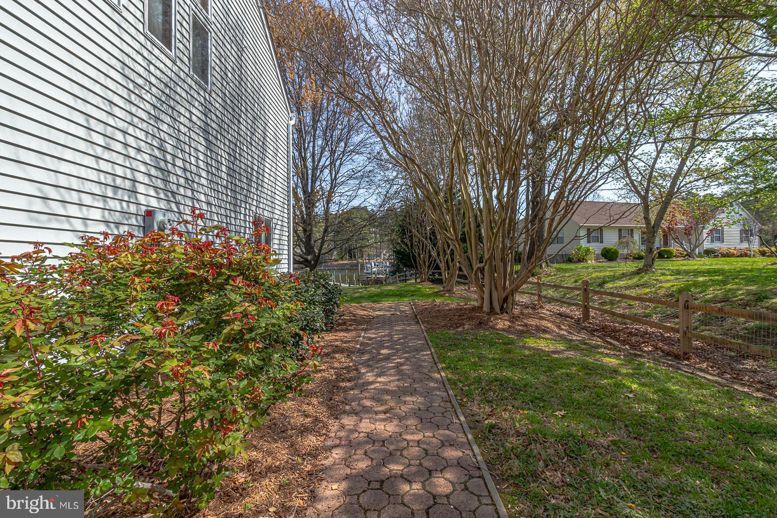 BAY HARBOR ESTATES - Residential