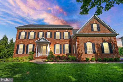 24244 Knollbrook Place, Aldie, VA MLS: VALO2095040