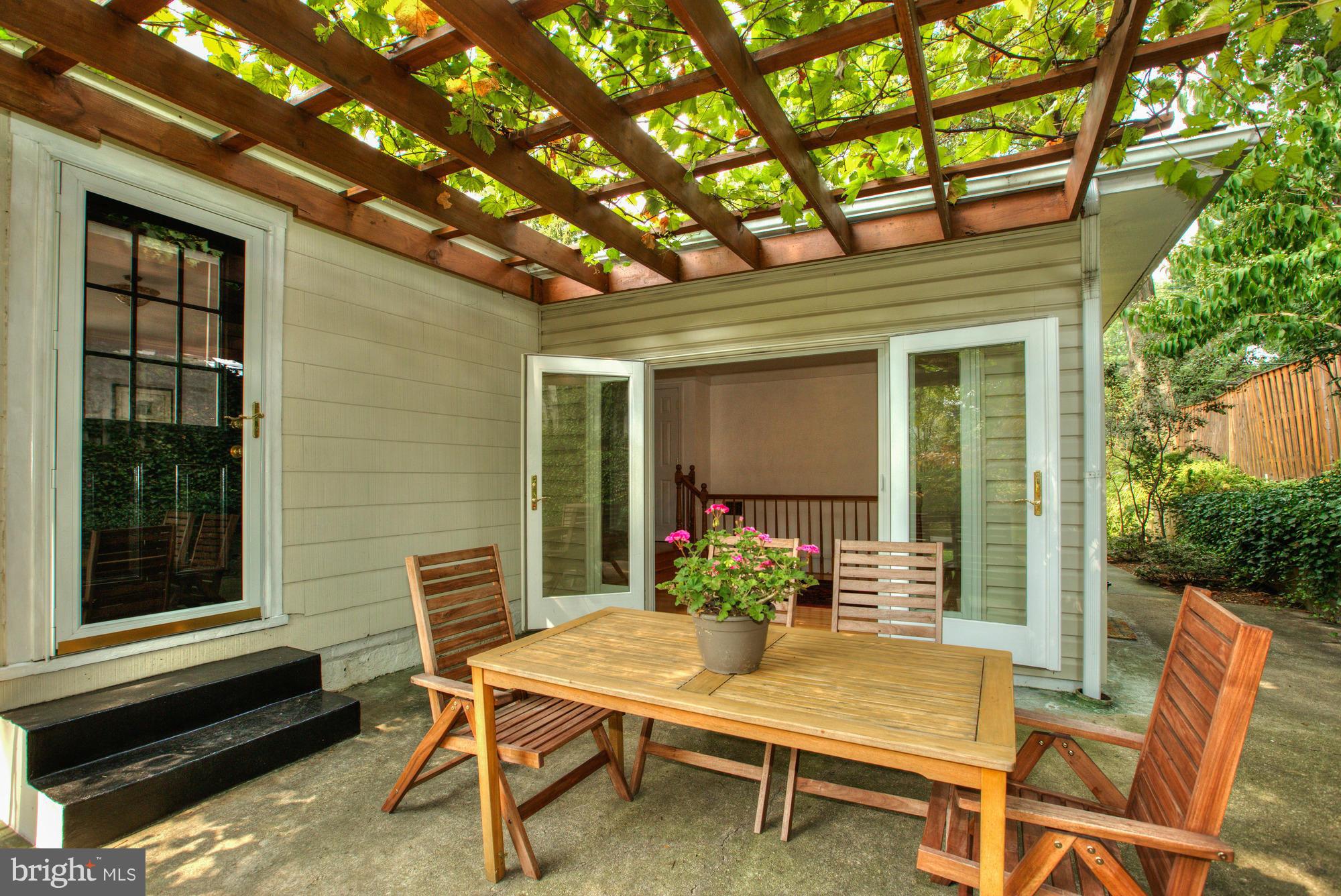 SILVER SPRING - Residential