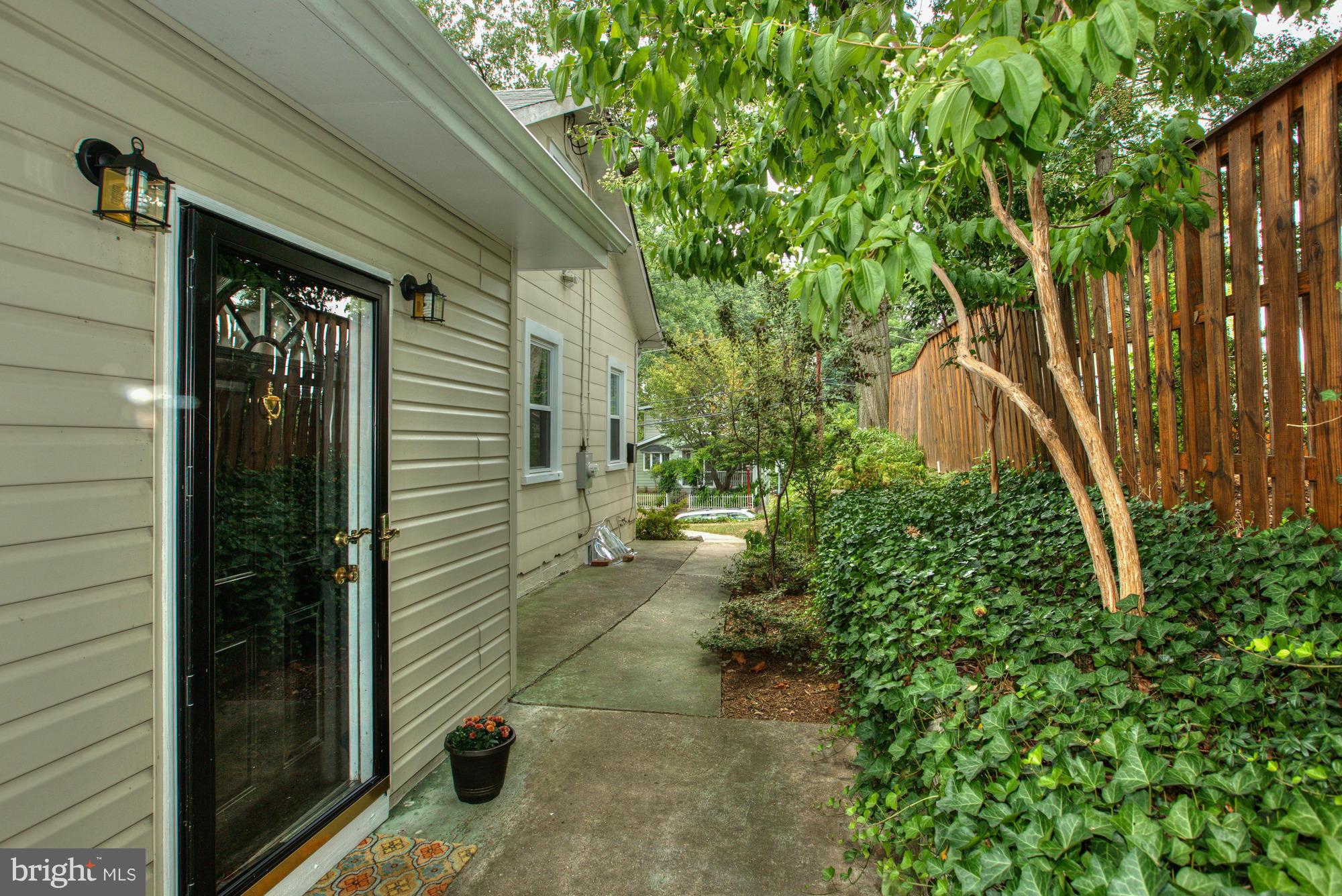 SILVER SPRING - Residential