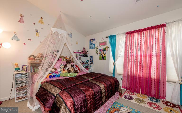 WATERS EDGE - Residential Lease