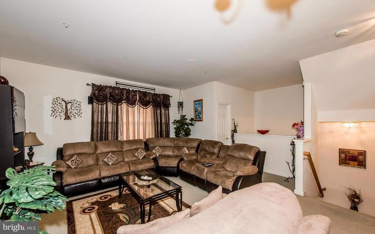 WATERS EDGE - Residential Lease