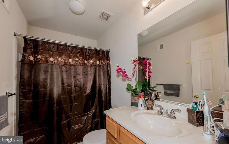 WATERS EDGE - Residential Lease