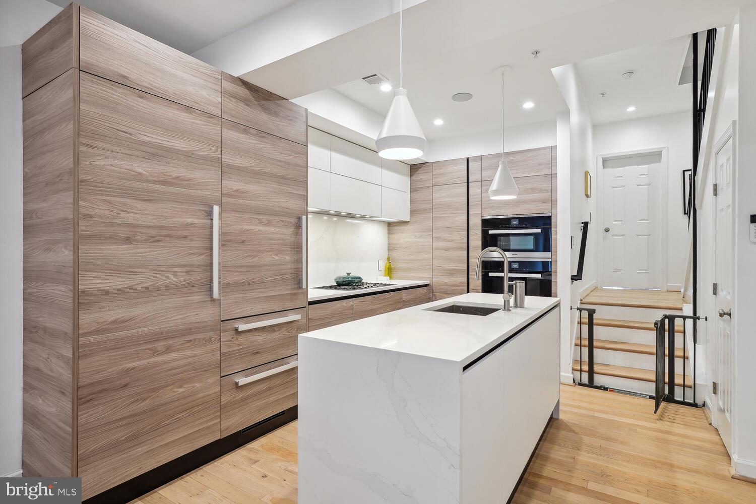 2242 ONTARIO ROAD NW 3