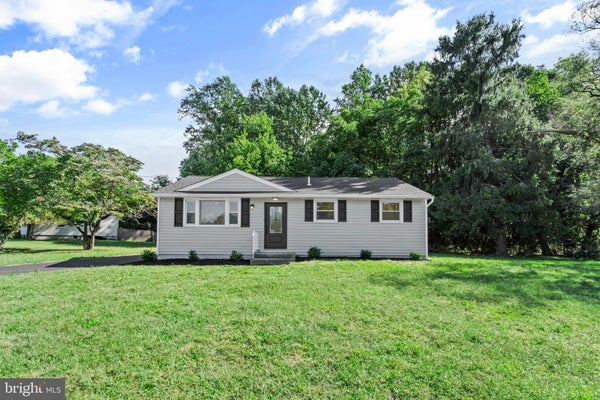 718 ROBERTS AVE, LINDENWOLD, NJ 08021 - Image f2a38616fdbc40e5bb19eb191a2b58bb/3397582612
