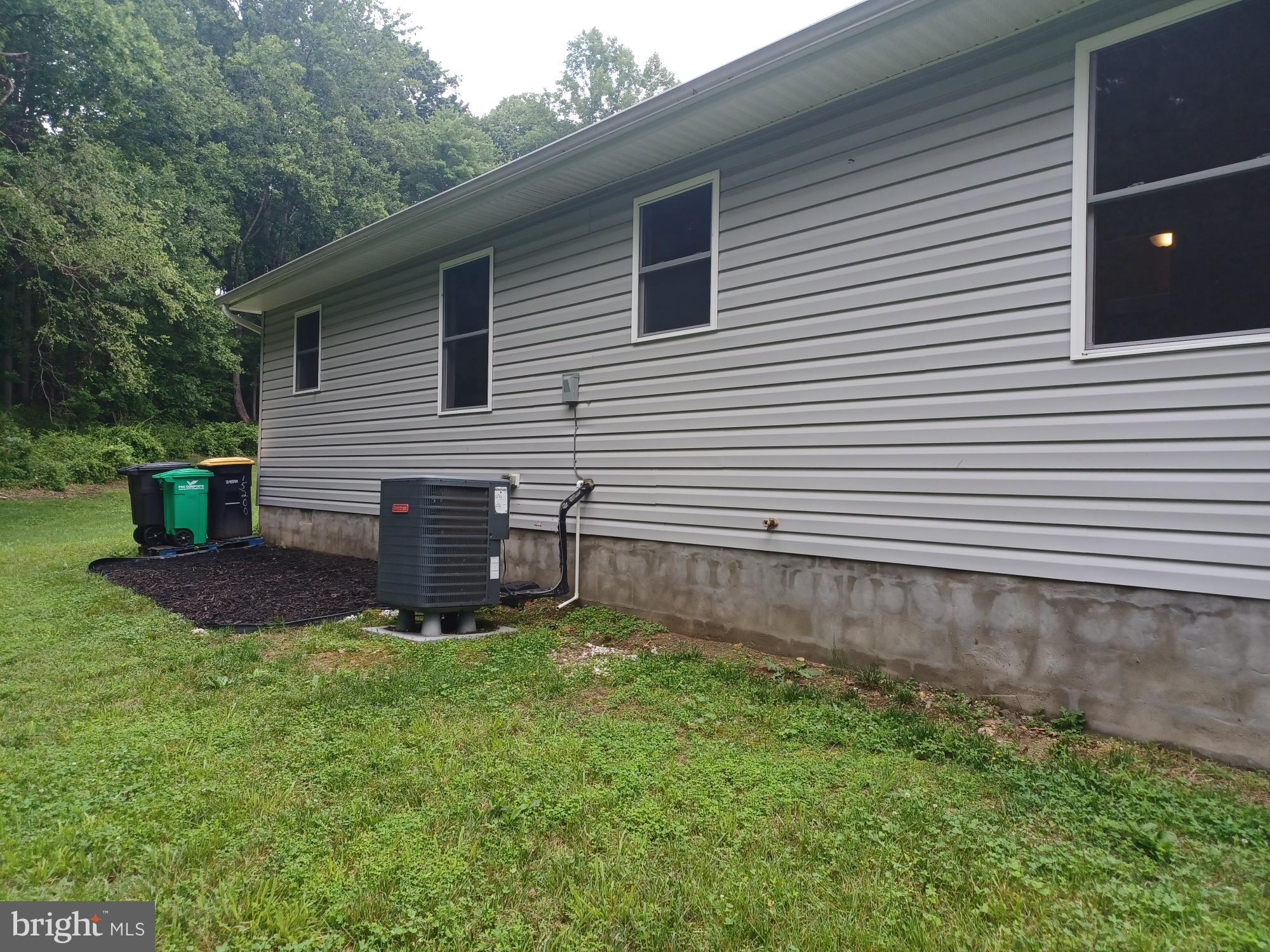 15200 PEERLESS AVENUE