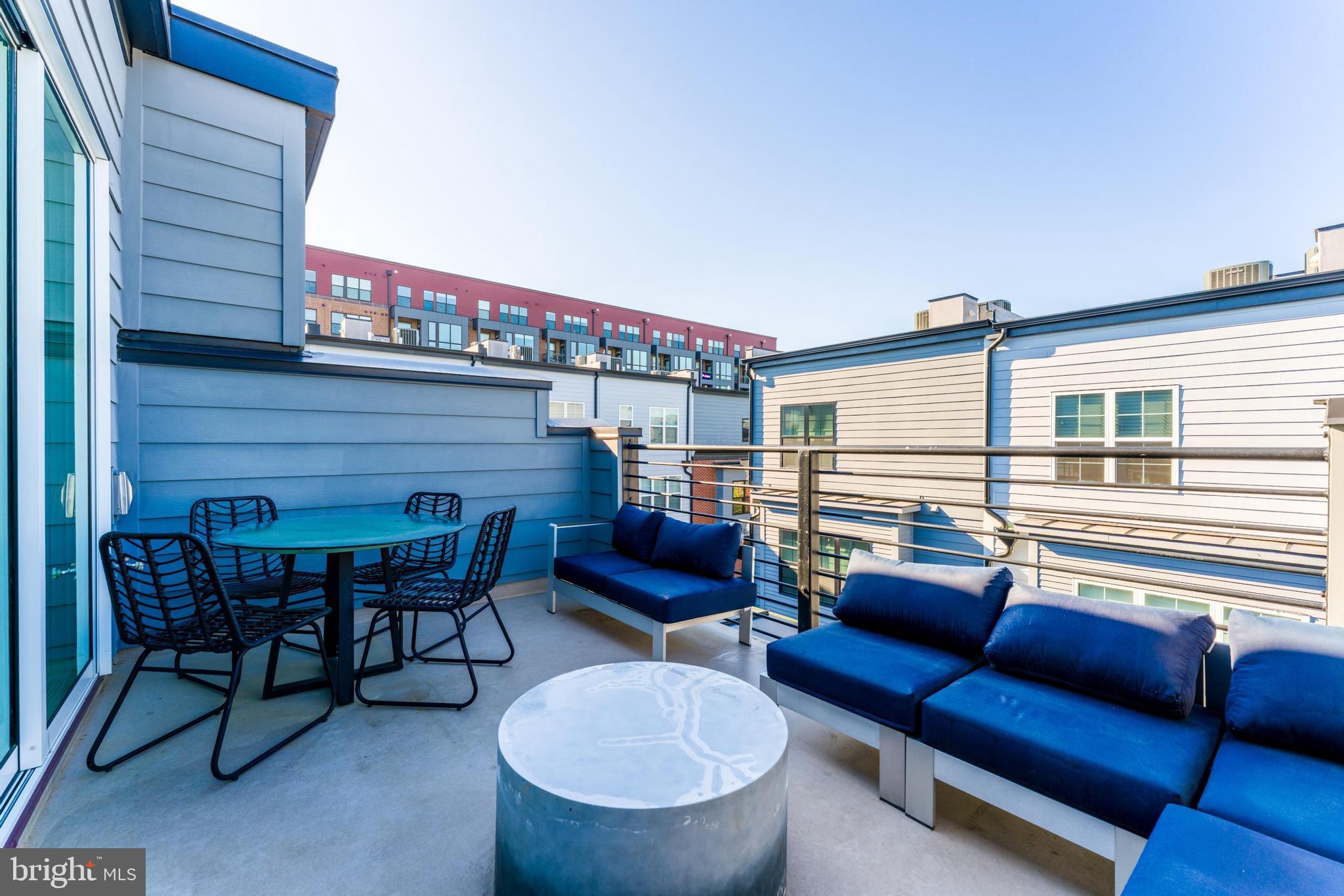 RESTON STATION - Residential