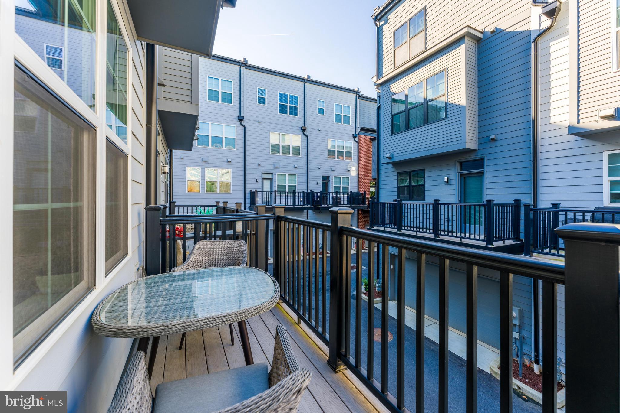 RESTON STATION - Residential