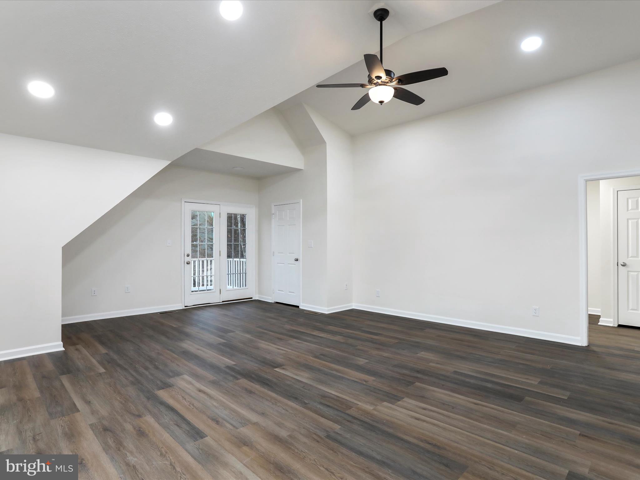 SHANNONDALE - Residential